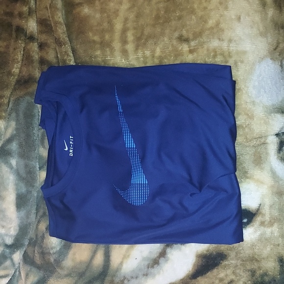 Shirt - Picture 2 of 2